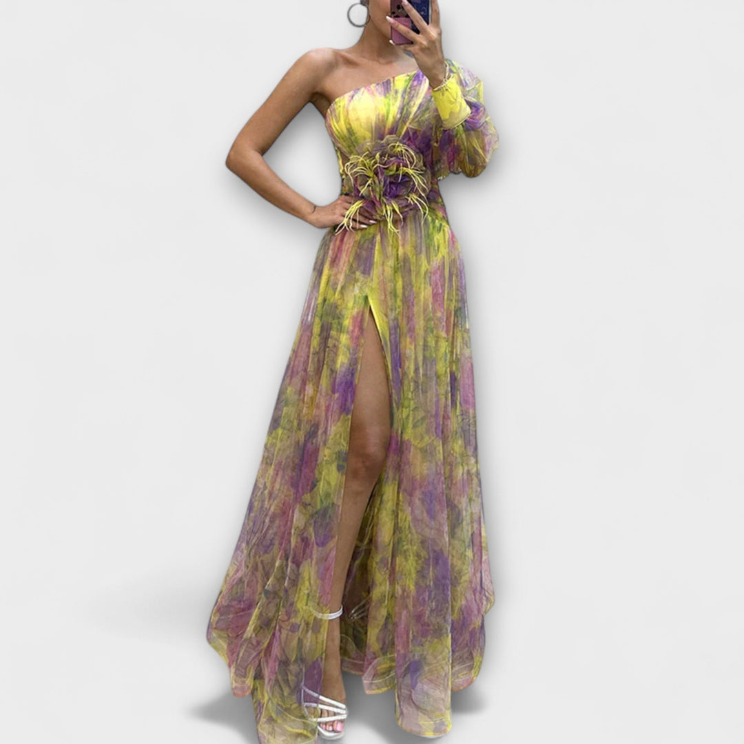 Cecilia – Elegant Split Dress