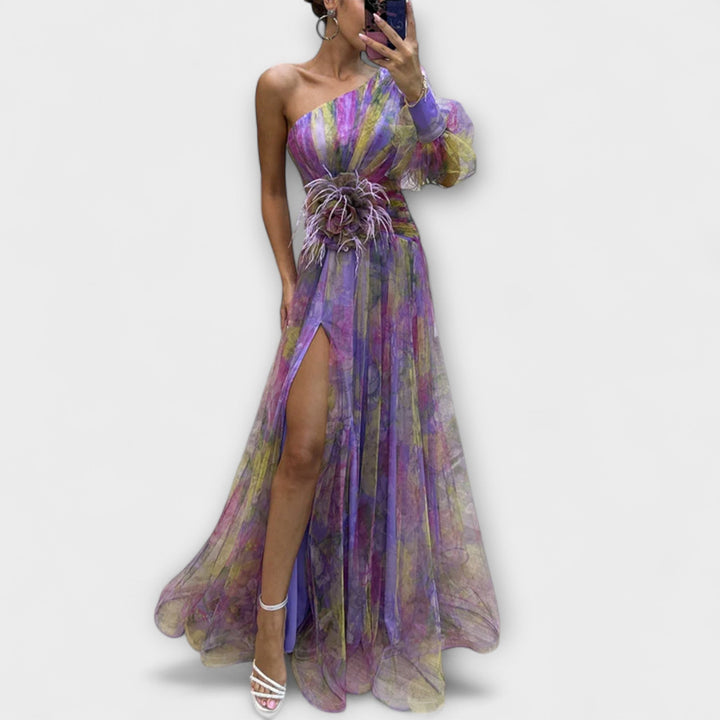 Cecilia – Elegant Split Dress
