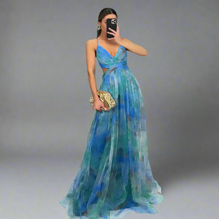 Valtruda | Airy Maxi Dress with Wow Factor