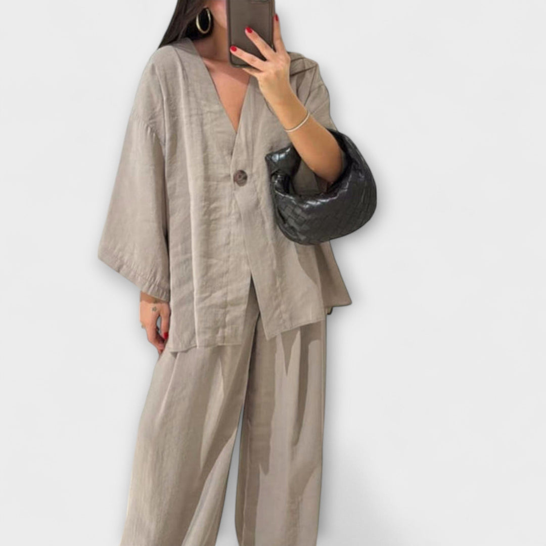 Jacqueline – Casual V-Neck Top & Trouser Duo