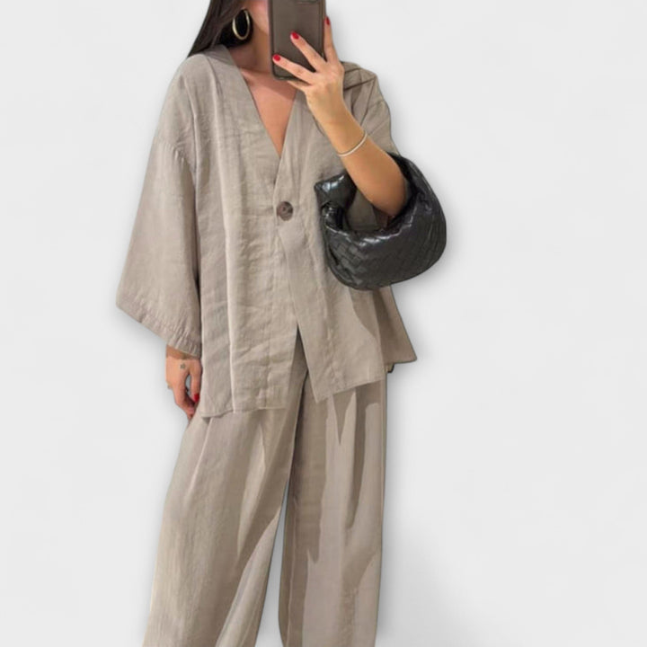 Jacqueline – Casual V-Neck Top & Trouser Duo