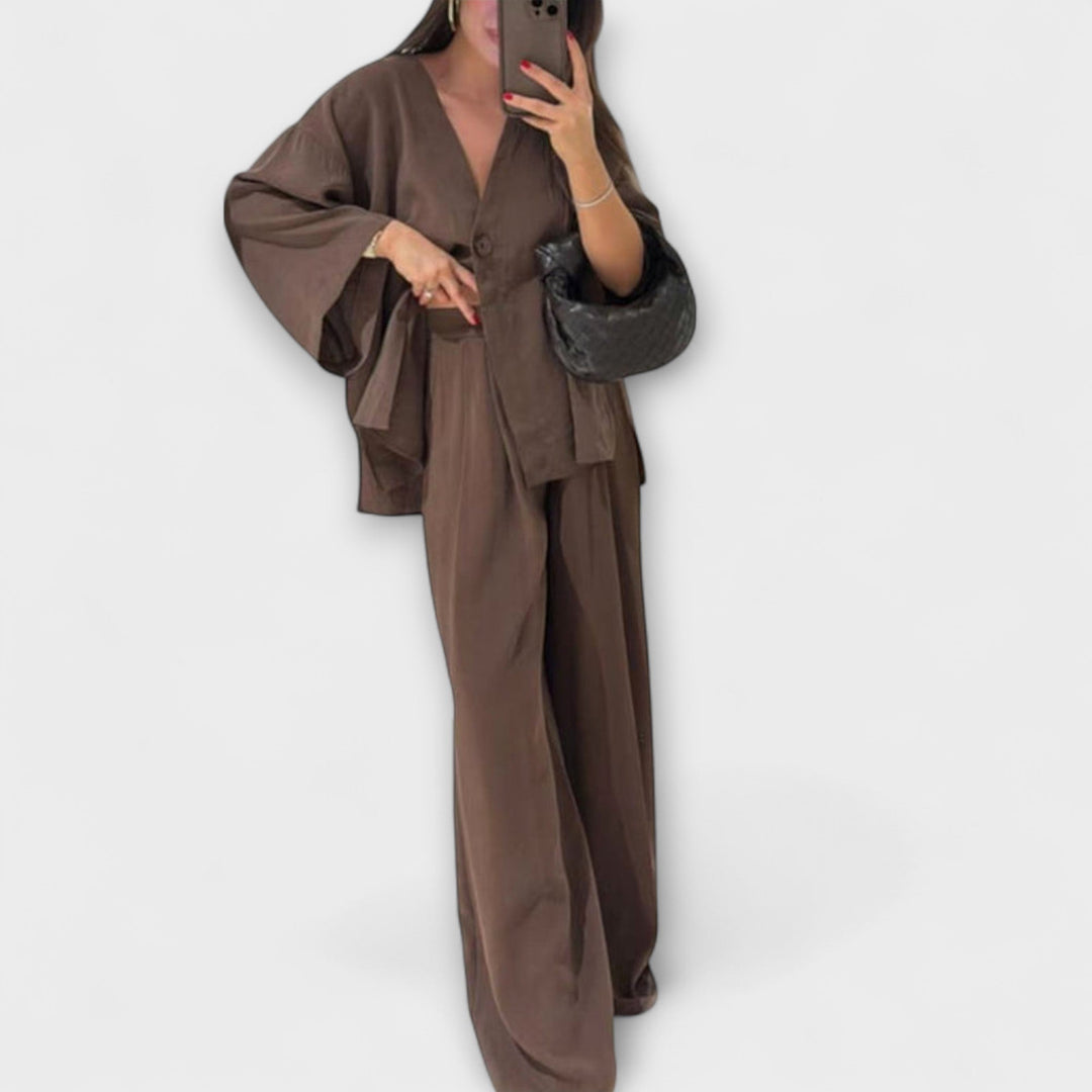 Jacqueline – Casual V-Neck Top & Trouser Duo