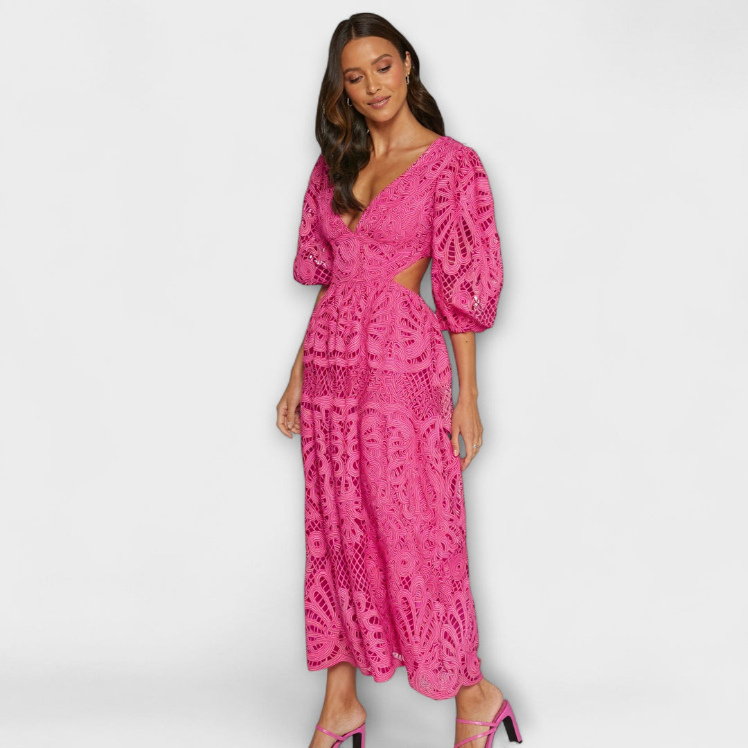 Savannah – Elegant Dress with Delicate Details