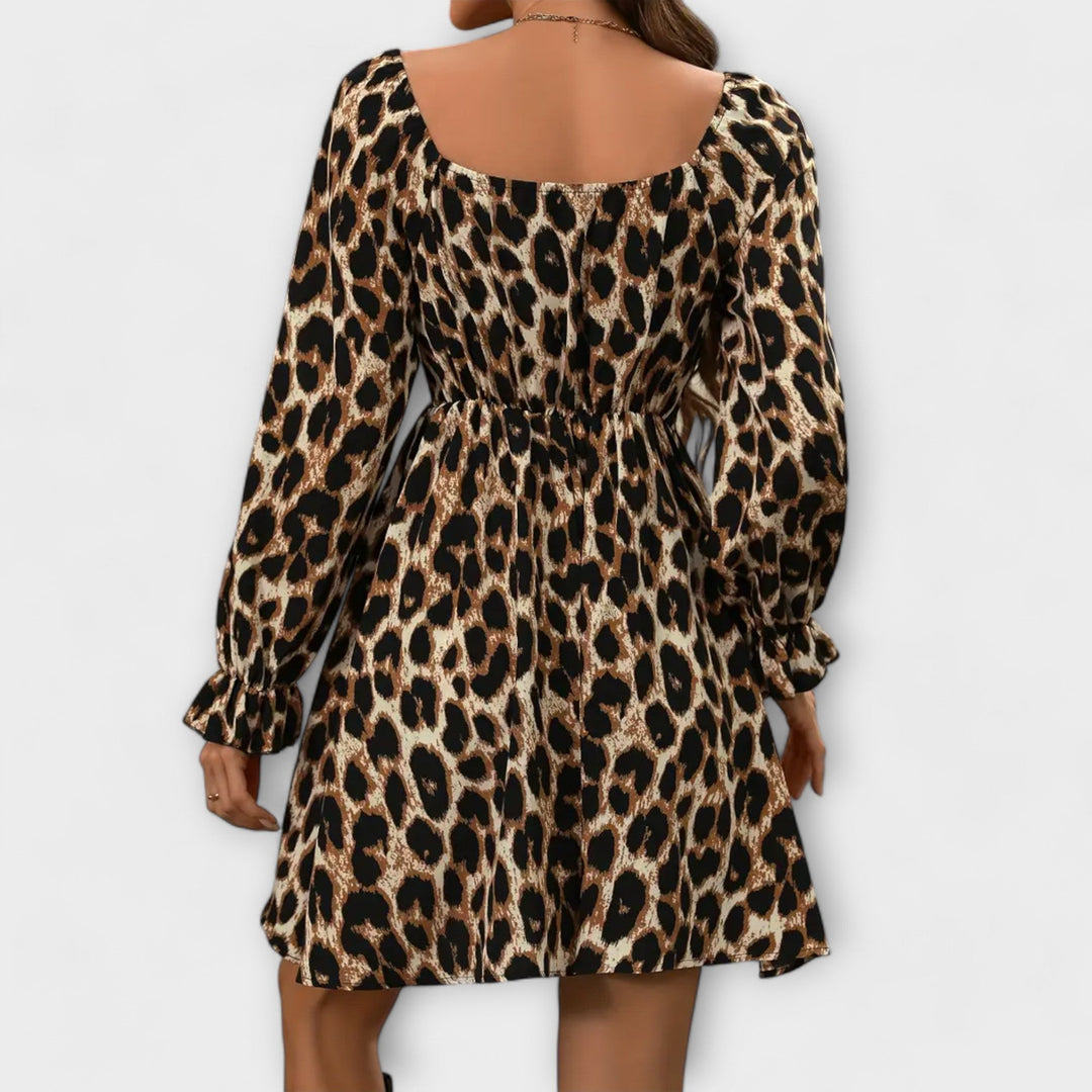 Skadi | Enchanting dress with leopard print