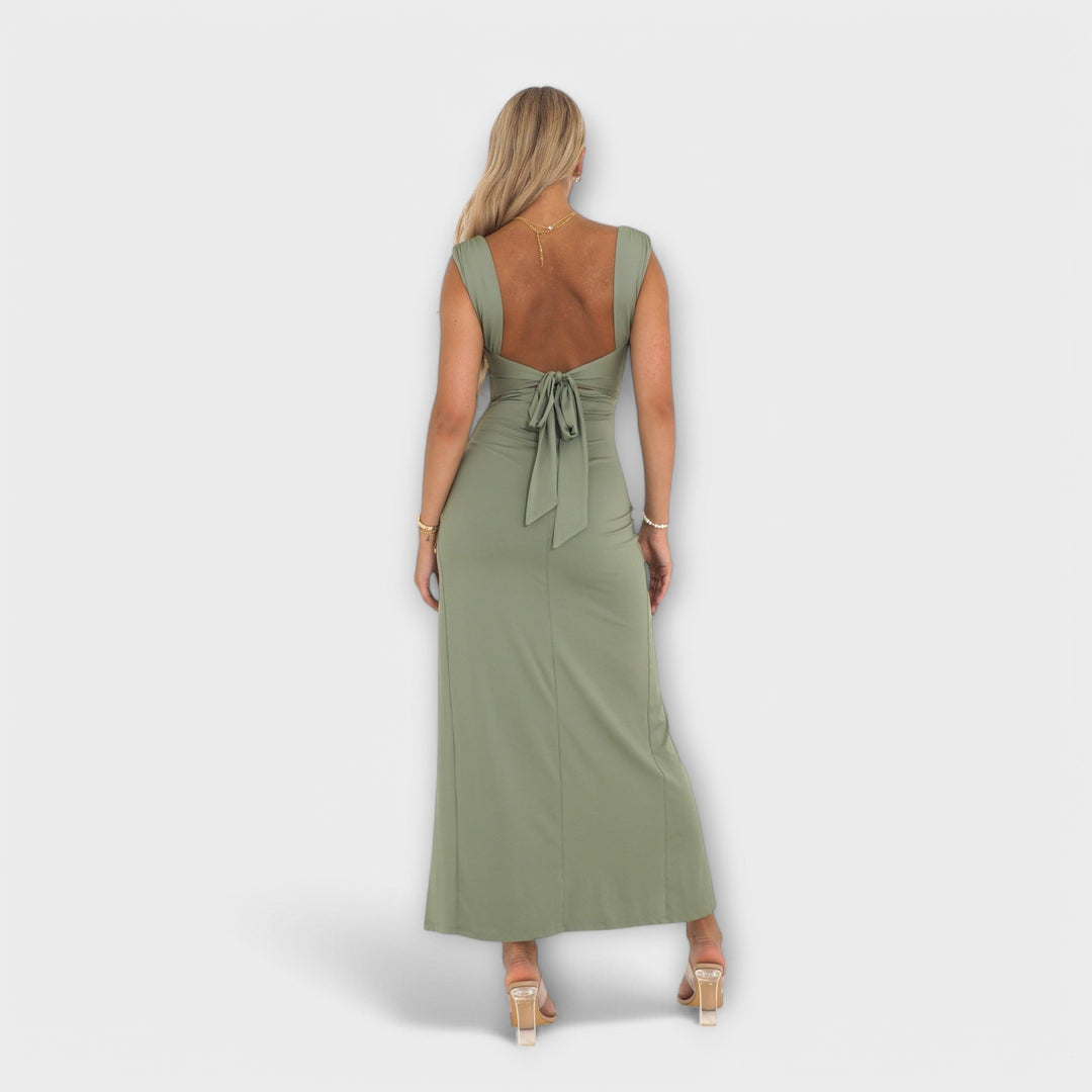 Ellie – Classic Midi Dress