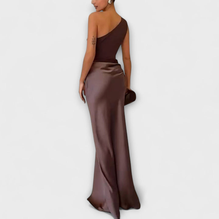 Elara™ | Elegant Pleated Maxi Dress