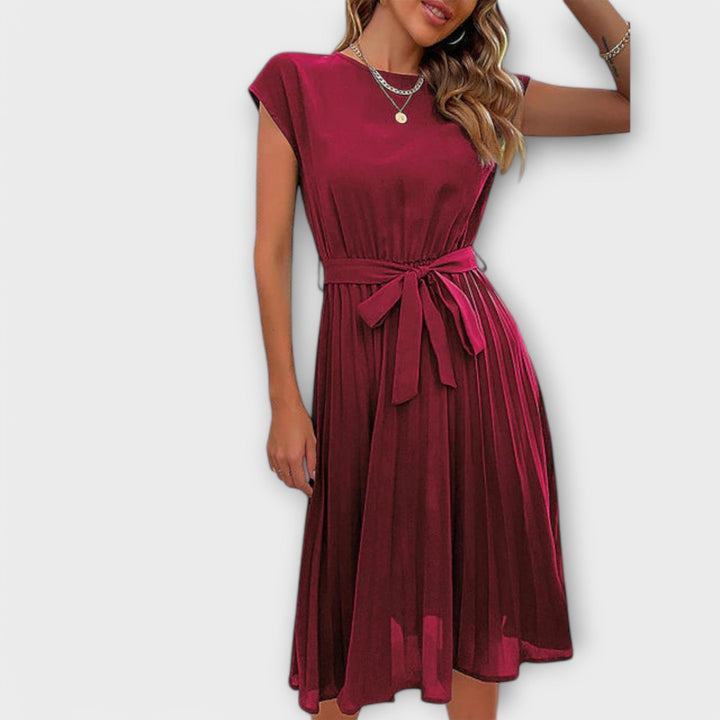 Claire – Short-Sleeved Pleated Casual Mini Dress