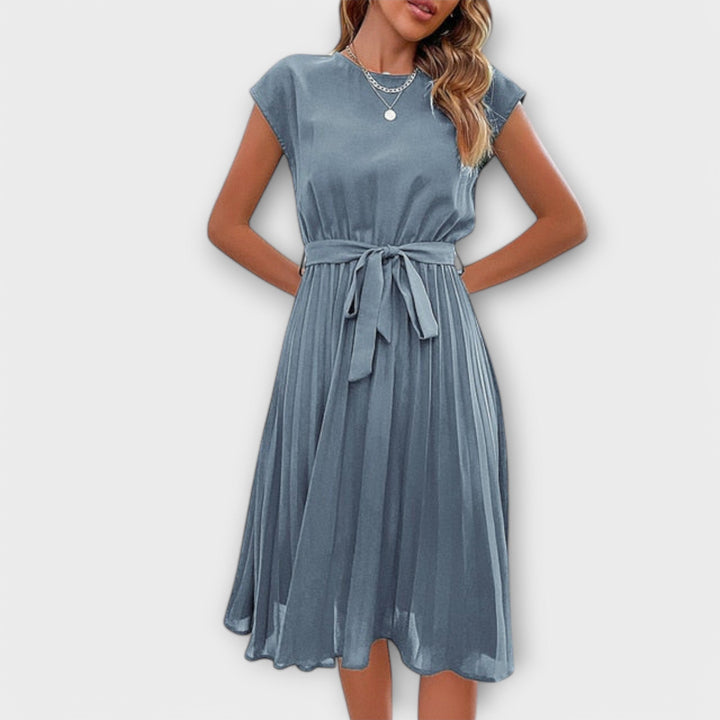 Claire – Short-Sleeved Pleated Casual Mini Dress