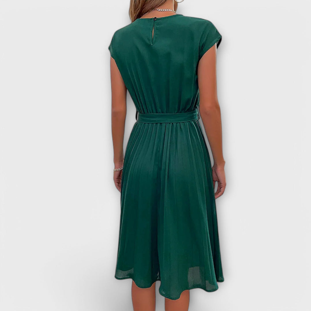 Claire – Short-Sleeved Pleated Casual Mini Dress