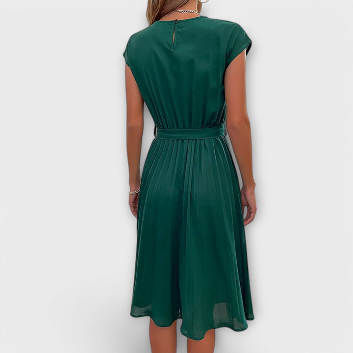 Claire – Short-Sleeved Pleated Casual Mini Dress