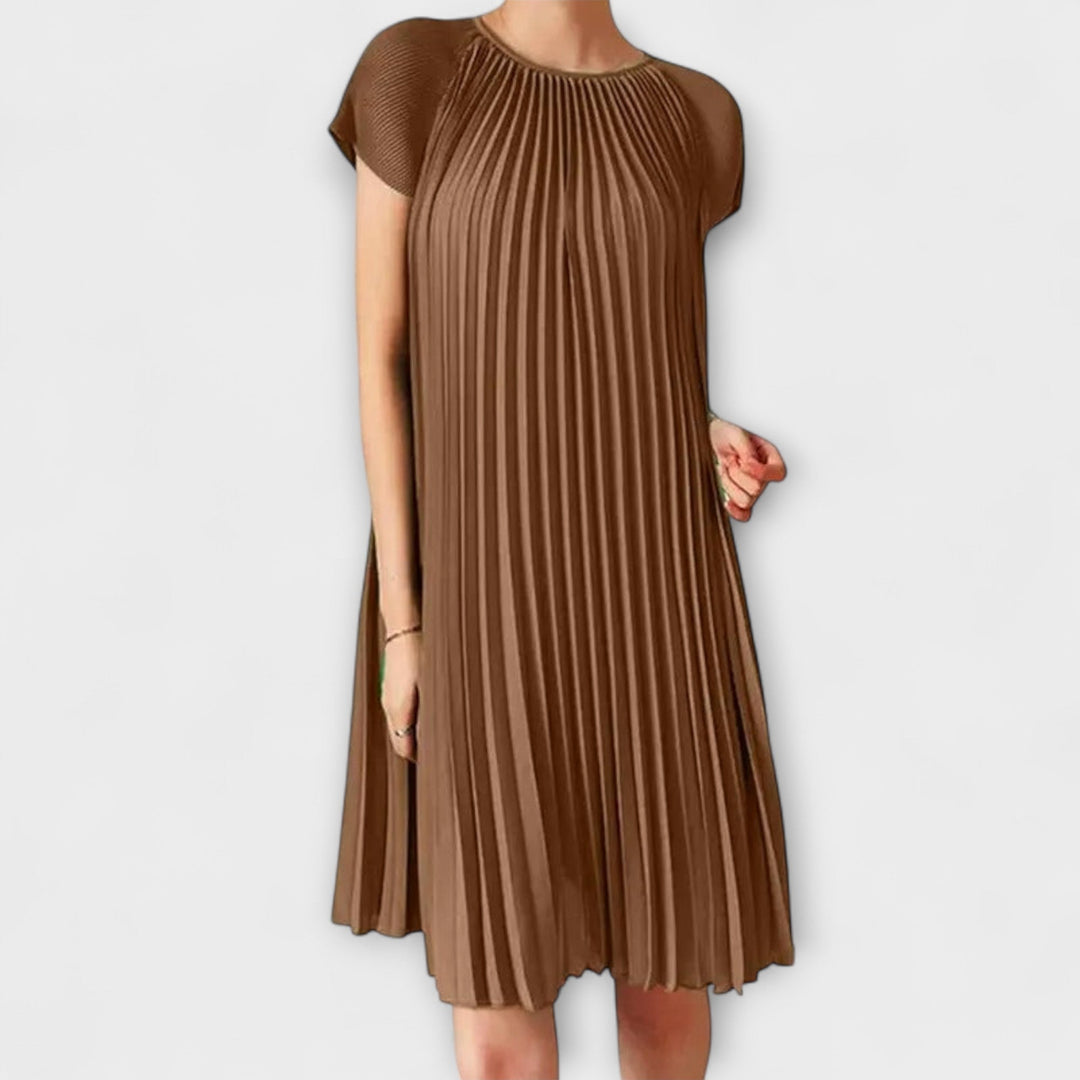 Eleanor – Elegant Pleated Dress