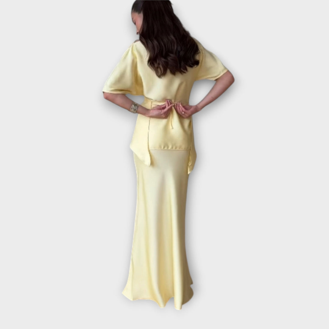 Finja – Off-Shoulder Knotted Top & Skirt Co-Ord