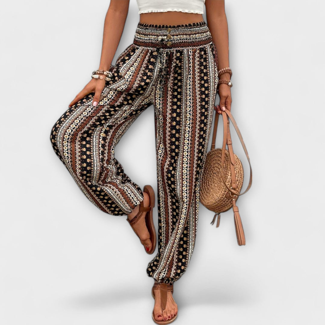 Scarlett | Pants with ethnic graphic