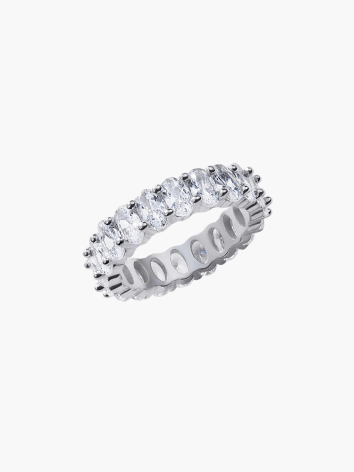 Oval cut ring