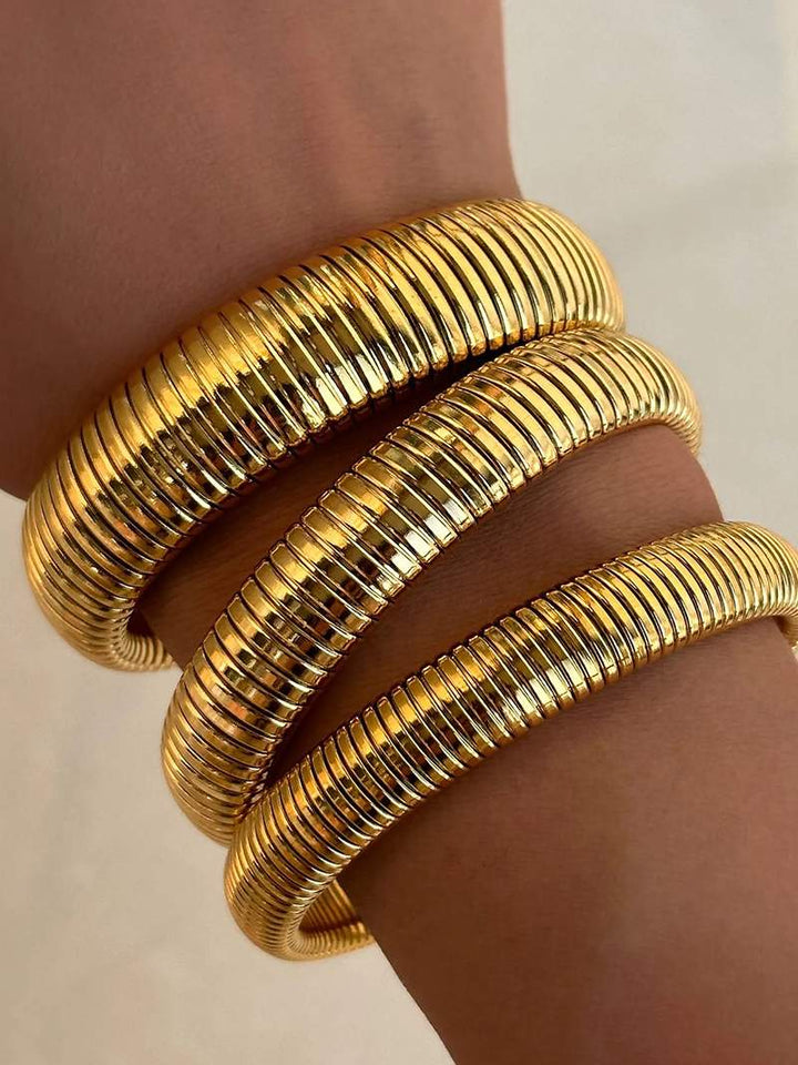 Ribbed bracelet