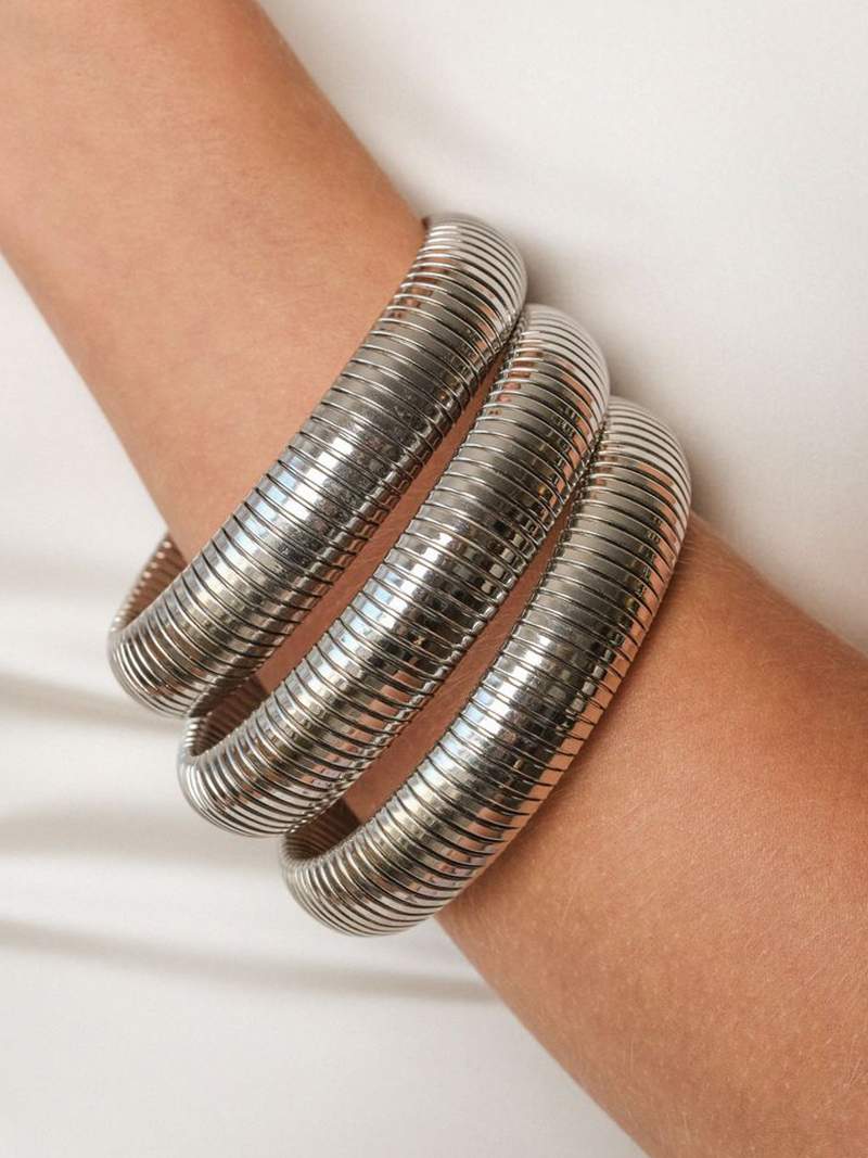 Ribbed bracelet