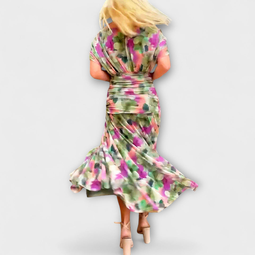 Aurora – Stylish V-Neck Maxi Dress