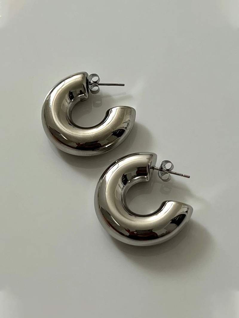 Thick rings