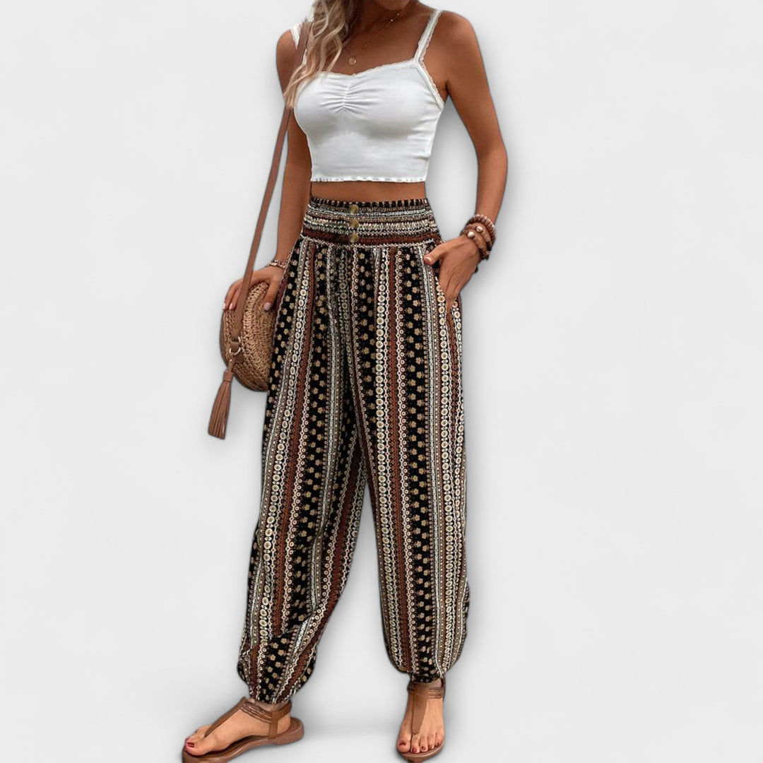 Scarlett | Pants with ethnic graphic