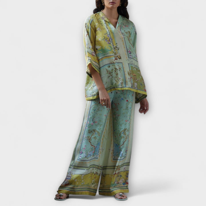 Maria – Digital Print Set with Flared Sleeves